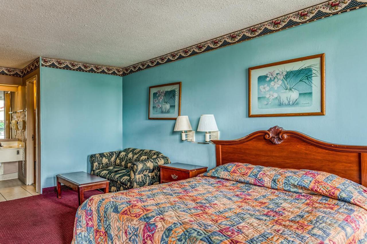 Oyo Hotel Jackson North I-55 Екстериор снимка