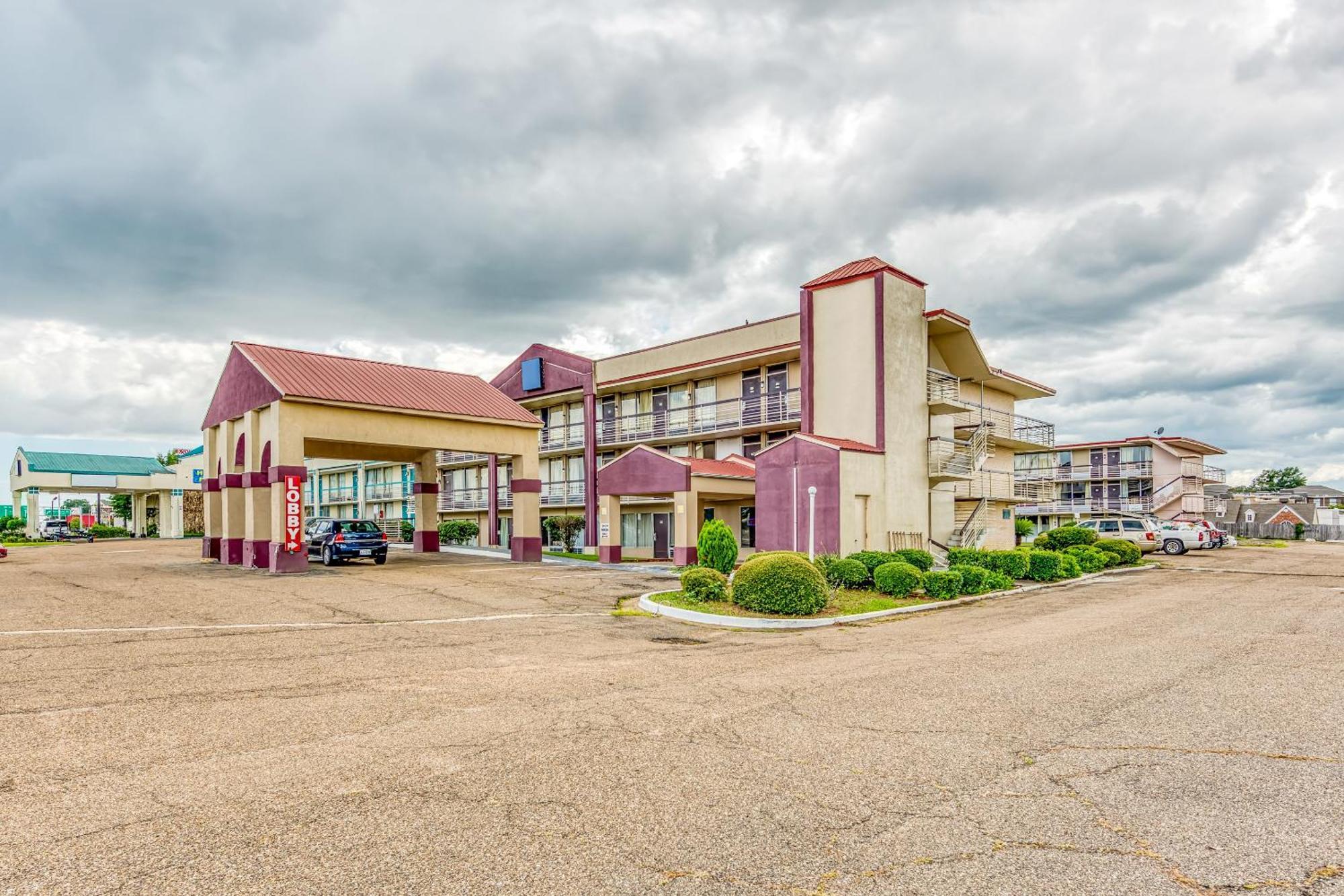 Oyo Hotel Jackson North I-55 Екстериор снимка