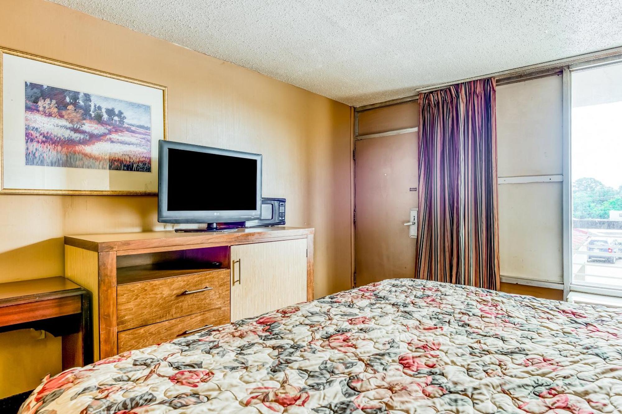 Oyo Hotel Jackson North I-55 Екстериор снимка