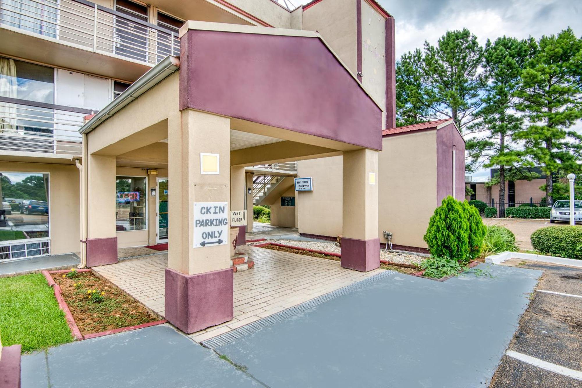 Oyo Hotel Jackson North I-55 Екстериор снимка